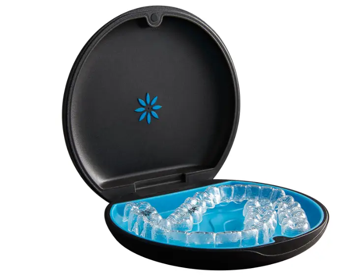 スマホアプリで自宅で矯正診断